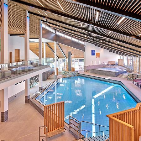 Fewo 20 - Appartement Im Rottalblick - Youngmodern Wohnen Mit Bademantelgang Zur Therme, Tv, Balkon Und Persoenlichem Gaesteempfang Von Astarte Estate Bad Griesbach im Rottal Exterior foto