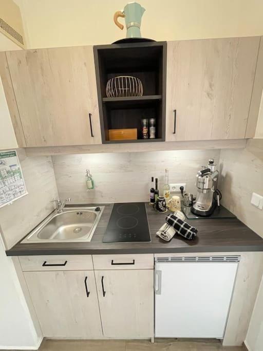 Fewo 20 - Appartement Im Rottalblick - Youngmodern Wohnen Mit Bademantelgang Zur Therme, Tv, Balkon Und Persoenlichem Gaesteempfang Von Astarte Estate Bad Griesbach im Rottal Exterior foto