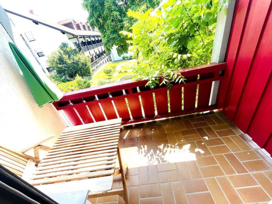 Fewo 20 - Appartement Im Rottalblick - Youngmodern Wohnen Mit Bademantelgang Zur Therme, Tv, Balkon Und Persoenlichem Gaesteempfang Von Astarte Estate Bad Griesbach im Rottal Exterior foto