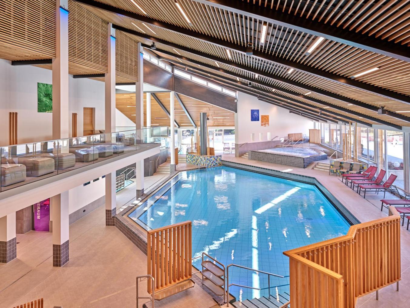 Fewo 20 - Appartement Im Rottalblick - Youngmodern Wohnen Mit Bademantelgang Zur Therme, Tv, Balkon Und Persoenlichem Gaesteempfang Von Astarte Estate Bad Griesbach im Rottal Exterior foto