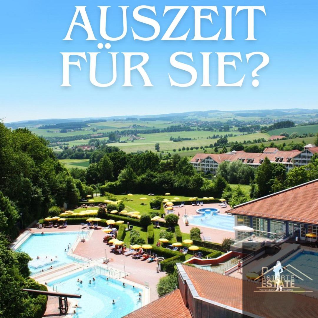 Fewo 20 - Appartement Im Rottalblick - Youngmodern Wohnen Mit Bademantelgang Zur Therme, Tv, Balkon Und Persoenlichem Gaesteempfang Von Astarte Estate Bad Griesbach im Rottal Exterior foto